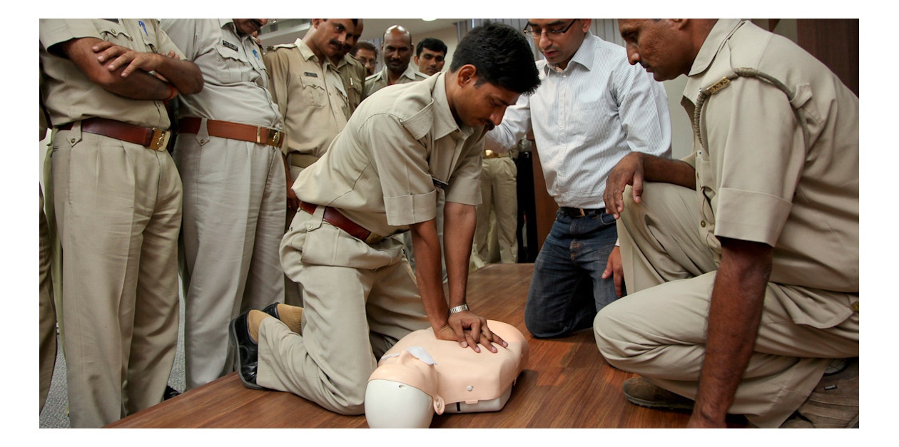 ROLEX AWARDS / SAVE LIFE FOUNDATION
